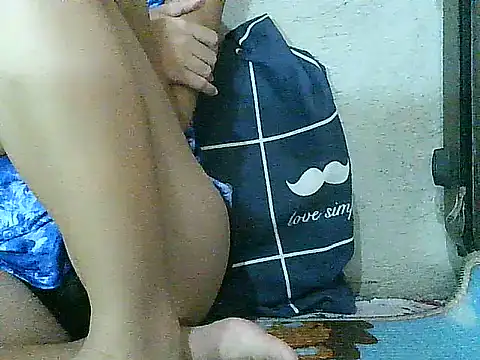 PinaySkinnyGirl Chat XXX live