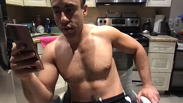 دردشة BigGuyMuscle الجنسية المباشرة