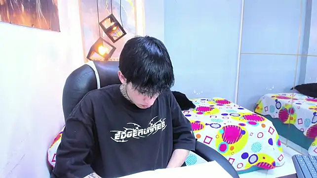 Chat XXX en directo de Cry_thereal
