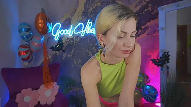 MiaBurkaa's Live XXX Chat