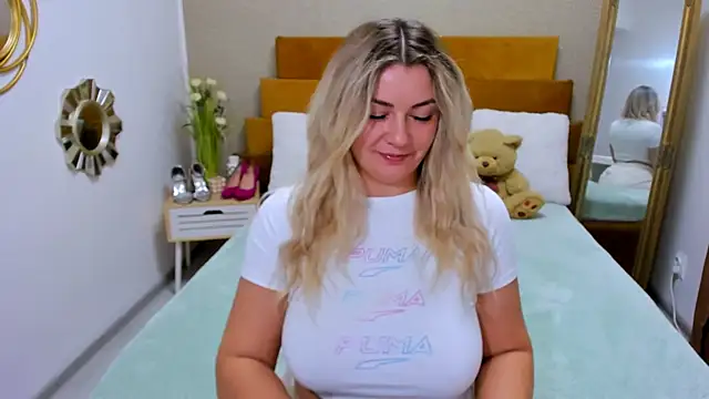 ReinaGrey live XXX chat