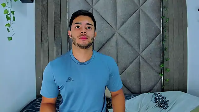 Chat +18 de TylerWest_ ao vivo