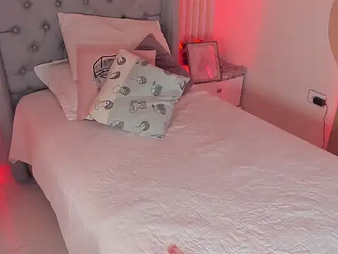Вебкам-шоу LiaNavarro1