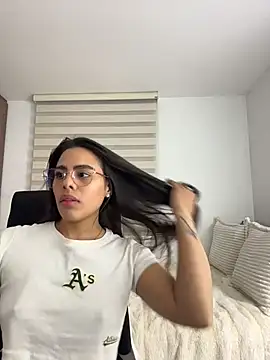 Chat +18 de alessia-ferrer1 ao vivo