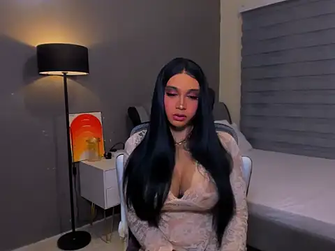 SelenaWhitmore Adlı Modelin Canlı XXX Sohbeti