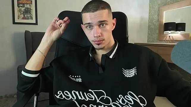 KaydenDrew's Live XXX Chat