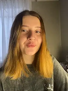 KiraSakura's Live XXX Chat