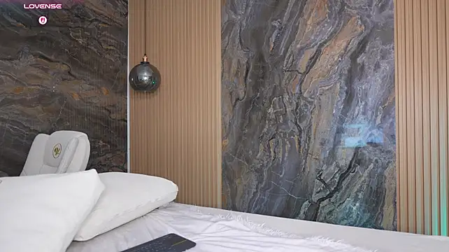 sakti_foxx Adlı Modelin Canlı XXX Sohbeti