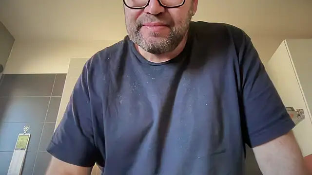 theitalianbear XXX чат на живо