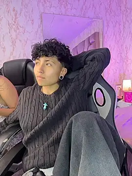XXX chat uživo modela ian_mathias_