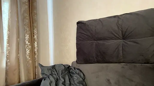 LoraDavi Adlı Modelin Canlı XXX Sohbeti