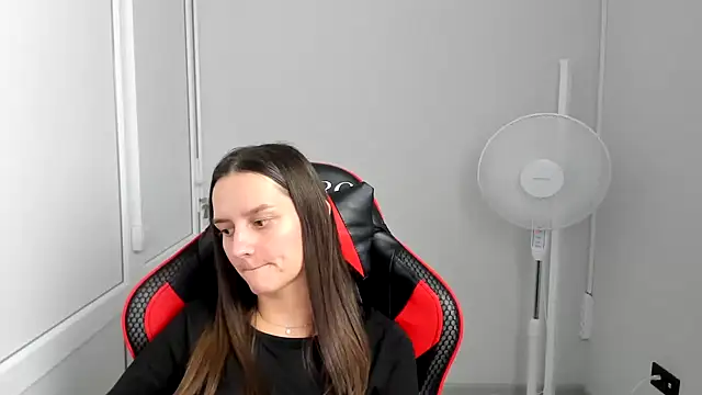EveMoonveil's Live XXX Chat