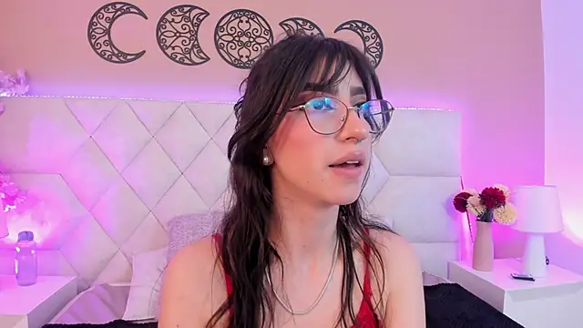 Chat +18 de Zoey_kiss_ ao vivo
