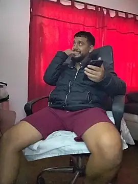 دردشة BadboyX333 الجنسية المباشرة