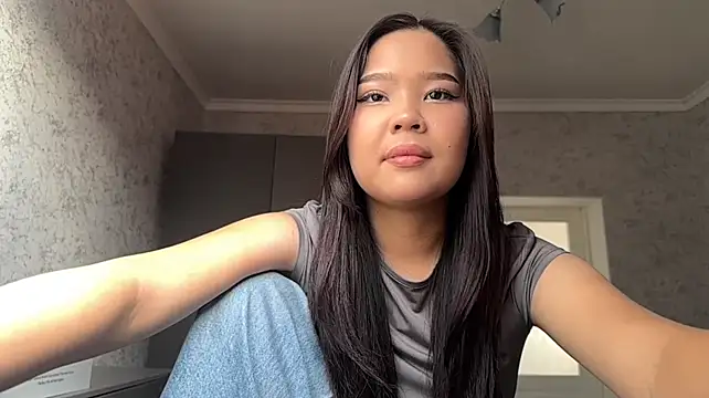 RegenaLandauer's Live XXX Chat