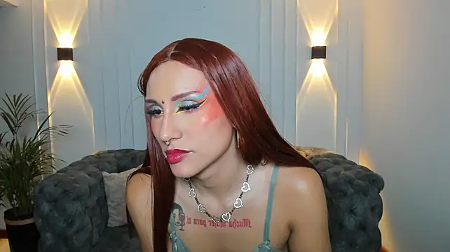 auravg Chat XXX live