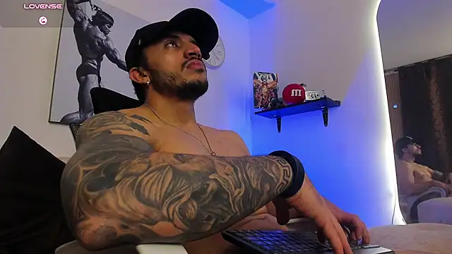 Онлайн чат XXX LiamReigns_