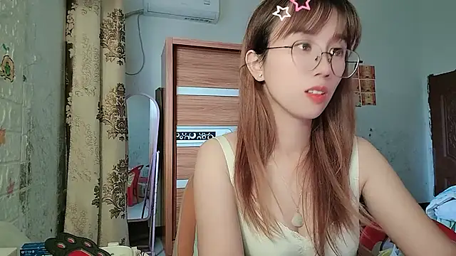 Lili_666's Live XXX Chat