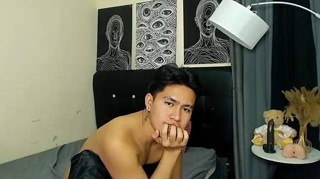XXX chat uživo modela Suckableprince