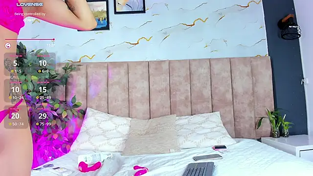 TisharaCurly 라이브 XXX 채팅