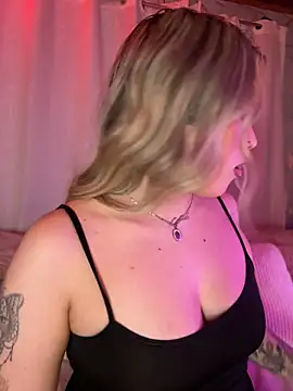 Lally_Valencia__ Live XXX-Chat