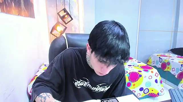 Cry_thereal 现场XXX聊天