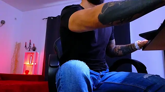 Chat XXX Live MightyAaron66