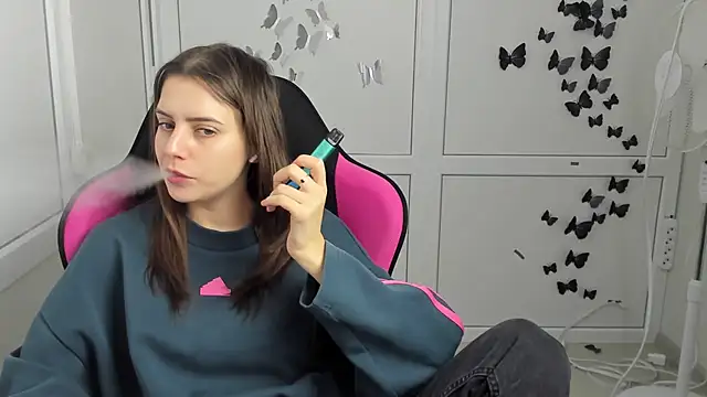 SoftBloomMira Chat XXX in diretta