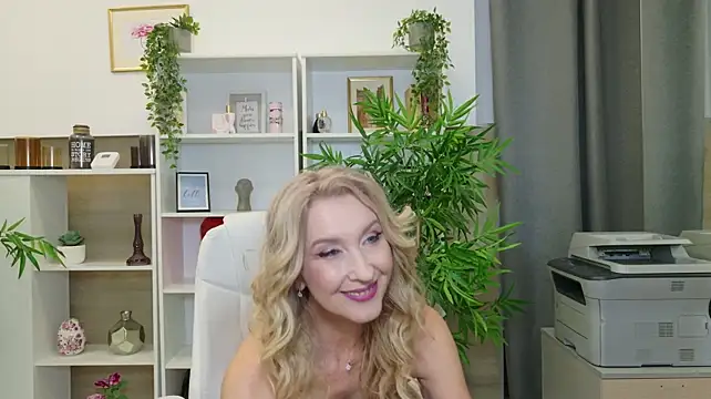 LadyLeea Chat XXX live