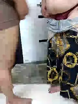 XXX chat uživo modela OneLifeBabby