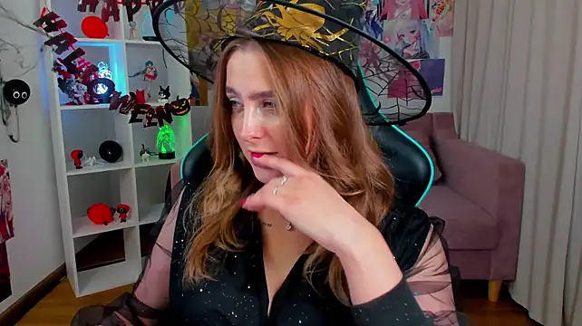 EllaBells XXX чат на живо