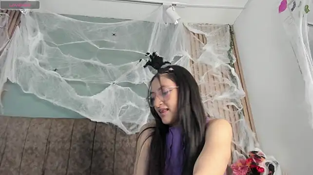 HannaWen_'s Live XXX Chat