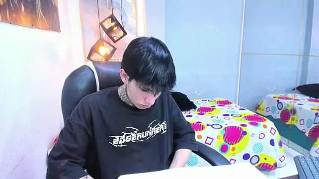 Chat XXX Live Cry_thereal