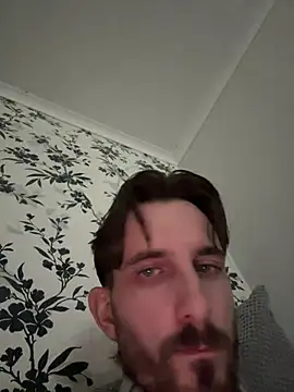 UKBig8incha Webcam Show