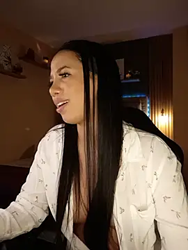 Chat XXX en directo de SallyWhitee