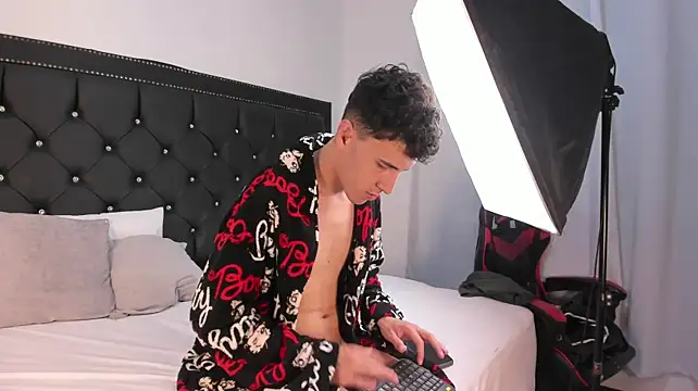 MaxLeons Chat XXX in diretta