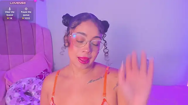 antonelllepiercee 现场XXX聊天
