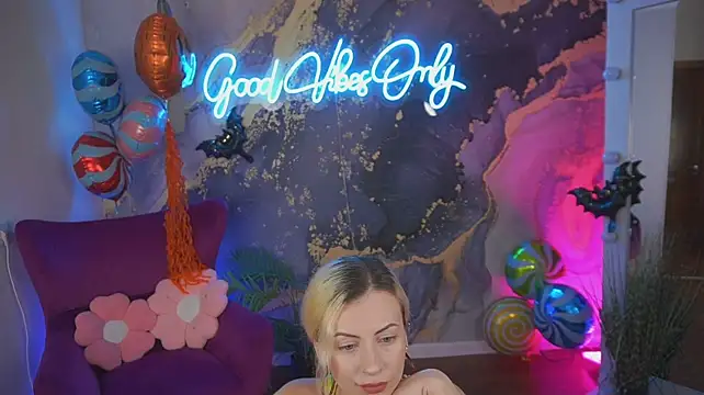 MiaBurkaa's Live XXX Chat