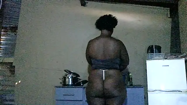 צ'אט XXX בשידור חי של BLACKMALF