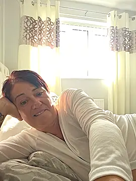 Chat XXX ao vivo de NaughtyNessa53xx