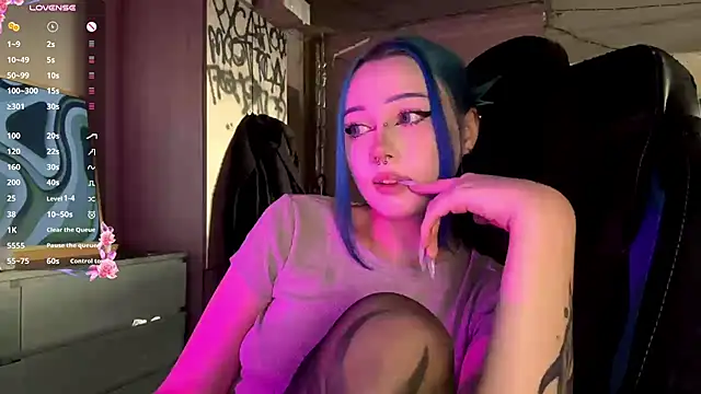 AnnieTouchn Live XXX chat