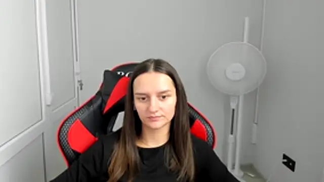 EveMoonveiln Live XXX chat