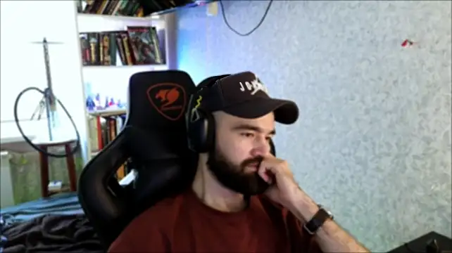 _Serious_Man Chat XXX in diretta