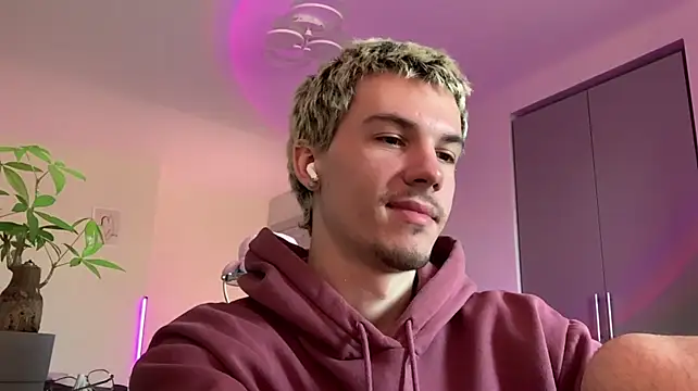Chat XXX ao vivo de Jeremy1Scott