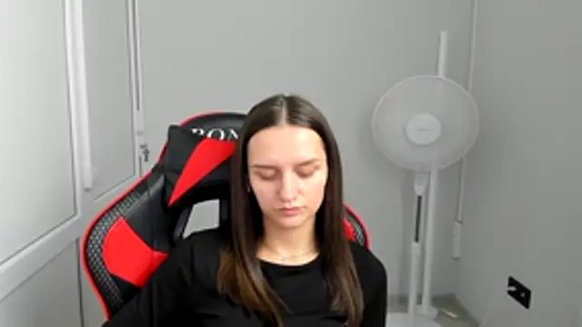 EveMoonveil Chat XXX live