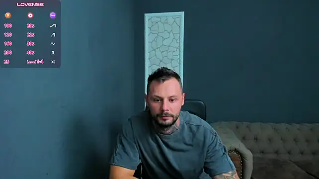 BrianHunts' Live XXX Chat