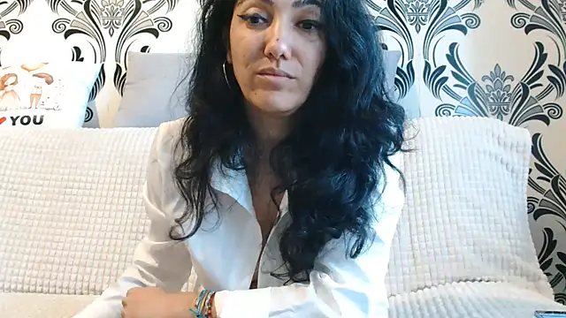 دردشة BellaVelvetNoir الجنسية المباشرة