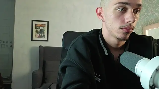 KaydenDrew's Live XXX Chat