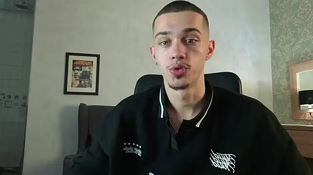 Chat XXX en directo de KaydenDrew