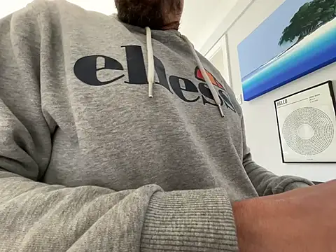 Luckyenglishmanxn Live XXX chat